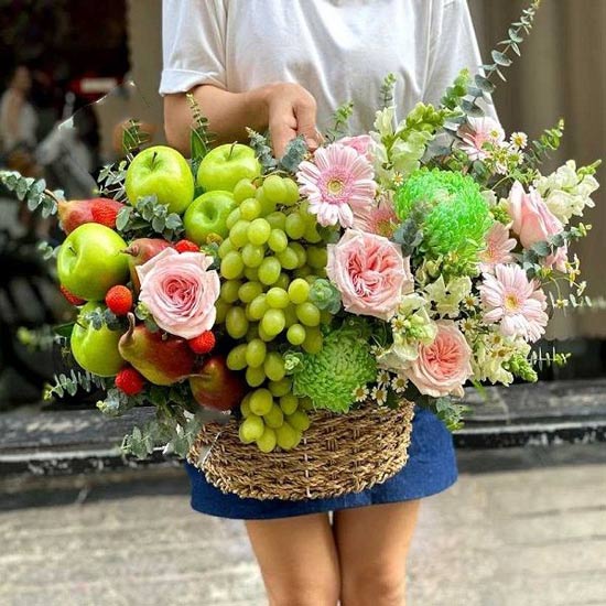 Quality birthday fruit basket
