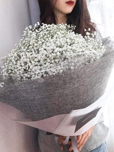 Baby's breath bouquet - Beautiful girl