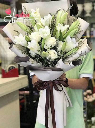 White lilium bouquet - Youth happiness