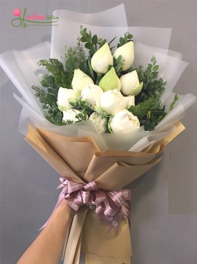 White Lotus Bouquet - Luxury