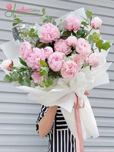 The most beautiful peony bouquet