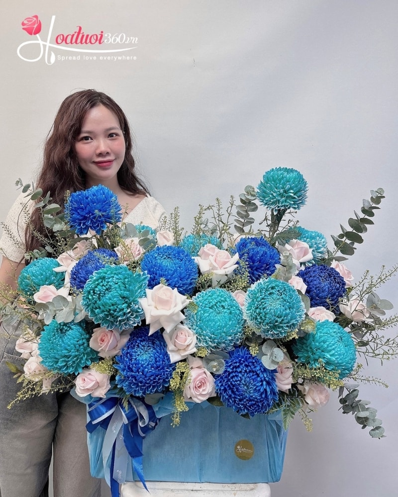 Choosing colors and styles for office flowers in Vietnam