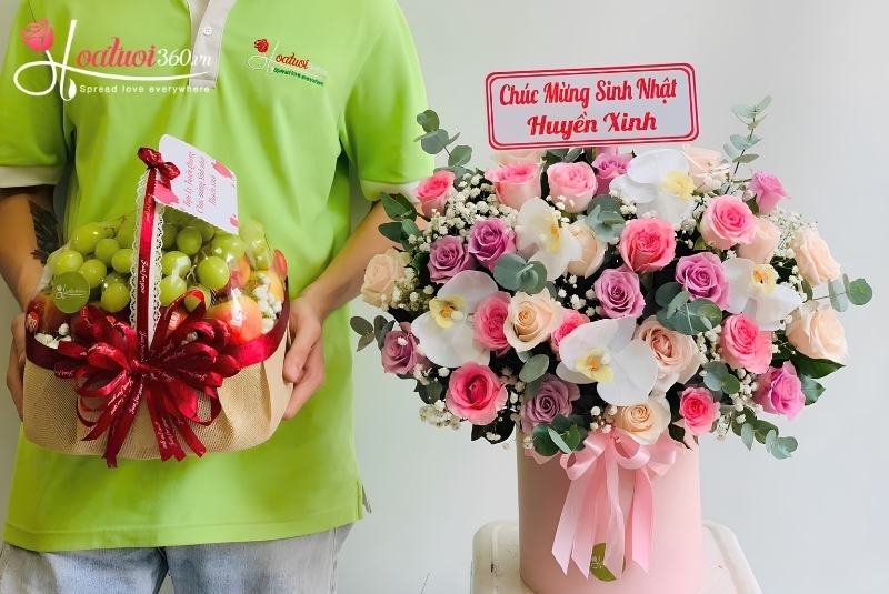 Thoughtful Gift Pairings with Office Flowers
