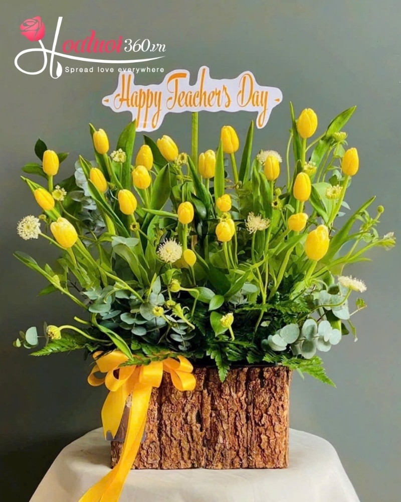 flowers for friend is yellow tulips