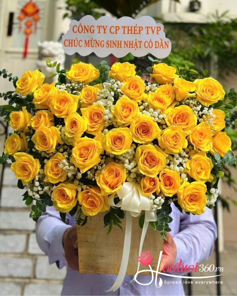 flowers for friend is yellow roses