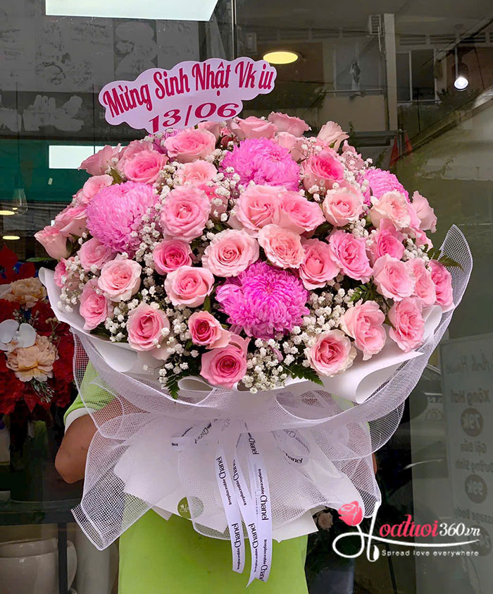 Fast same-day flower delivery service in Ha Noi districts