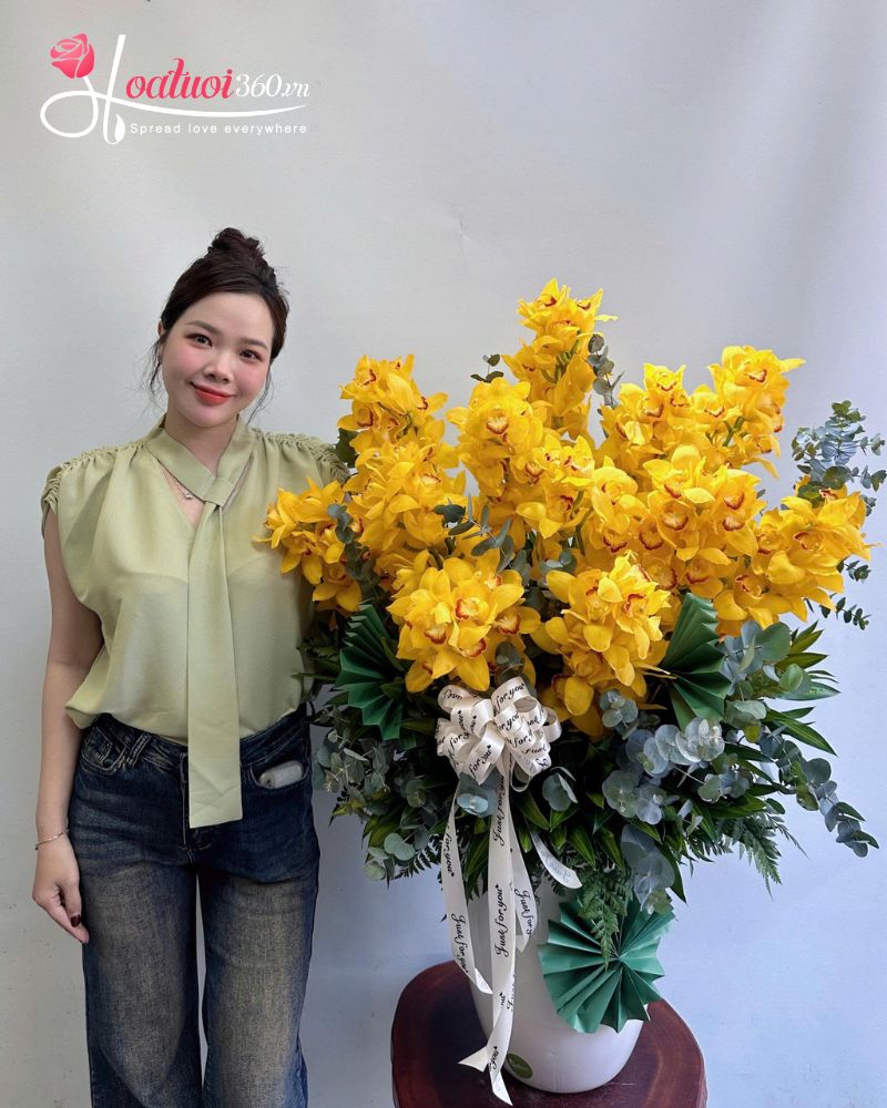 Tet Flowers for Friends and Loved Ones