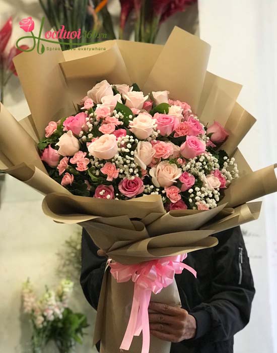 Beautiful bouquet of flowers- Warm love