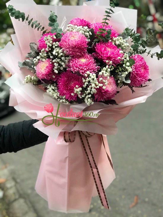 Chrysanthemum peony bouquet - Leaning on my shoulder