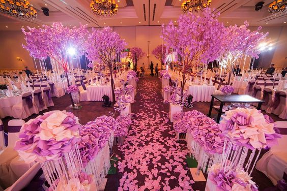 Trang trí tiệc cưới sang trọng tại Hoa Tươi 360